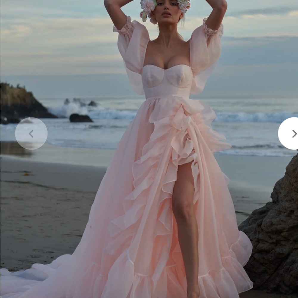 Selkie Peach Fuzz in Bloom Bridal Gown
